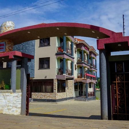 Rubax Motel Mbarara Bagian luar foto